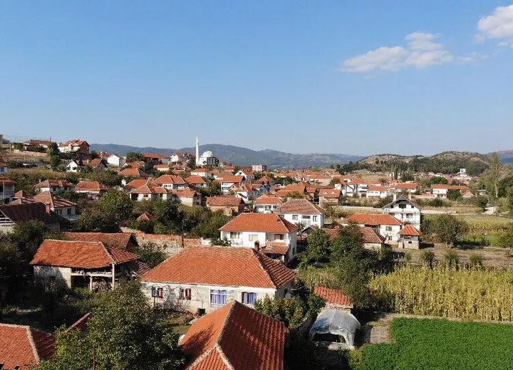 Pamje nga fshati Breznicë, 2018
