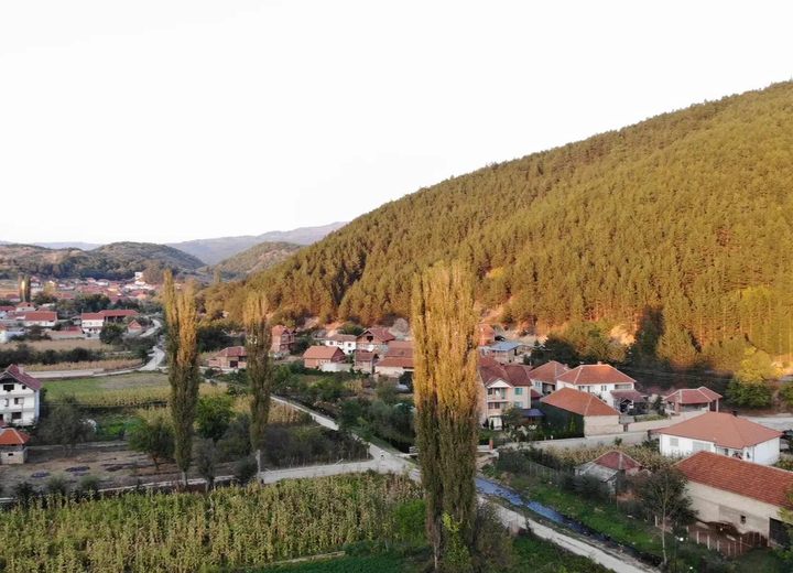 Pamje nga fshati Breznicë, 2018